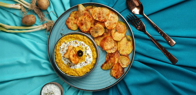 Mashed Trout Chips with Yoghurt